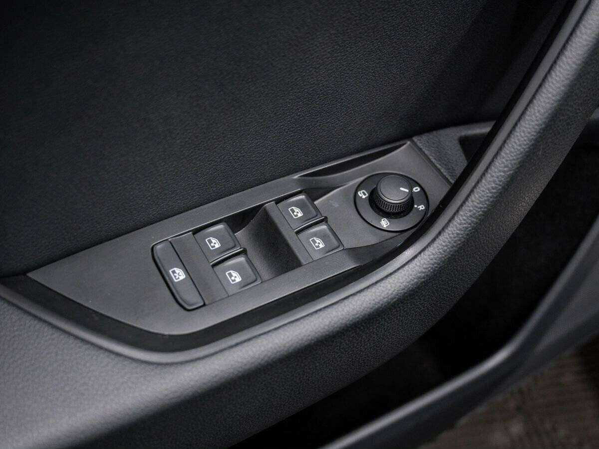 Б/У Шкода Суперб 2017 года. Фото: #15