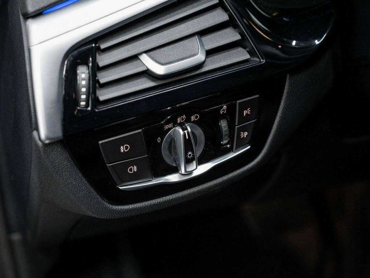 BMW 5 серии 2017 года с пробегом. Фото: #17