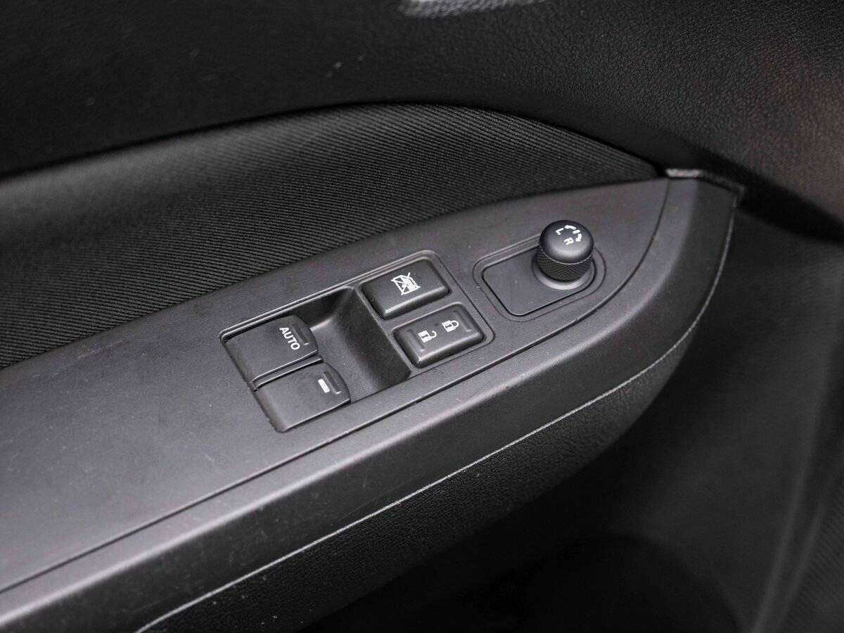 Б/У Сузуки Витара 2016 года. Фото: #17