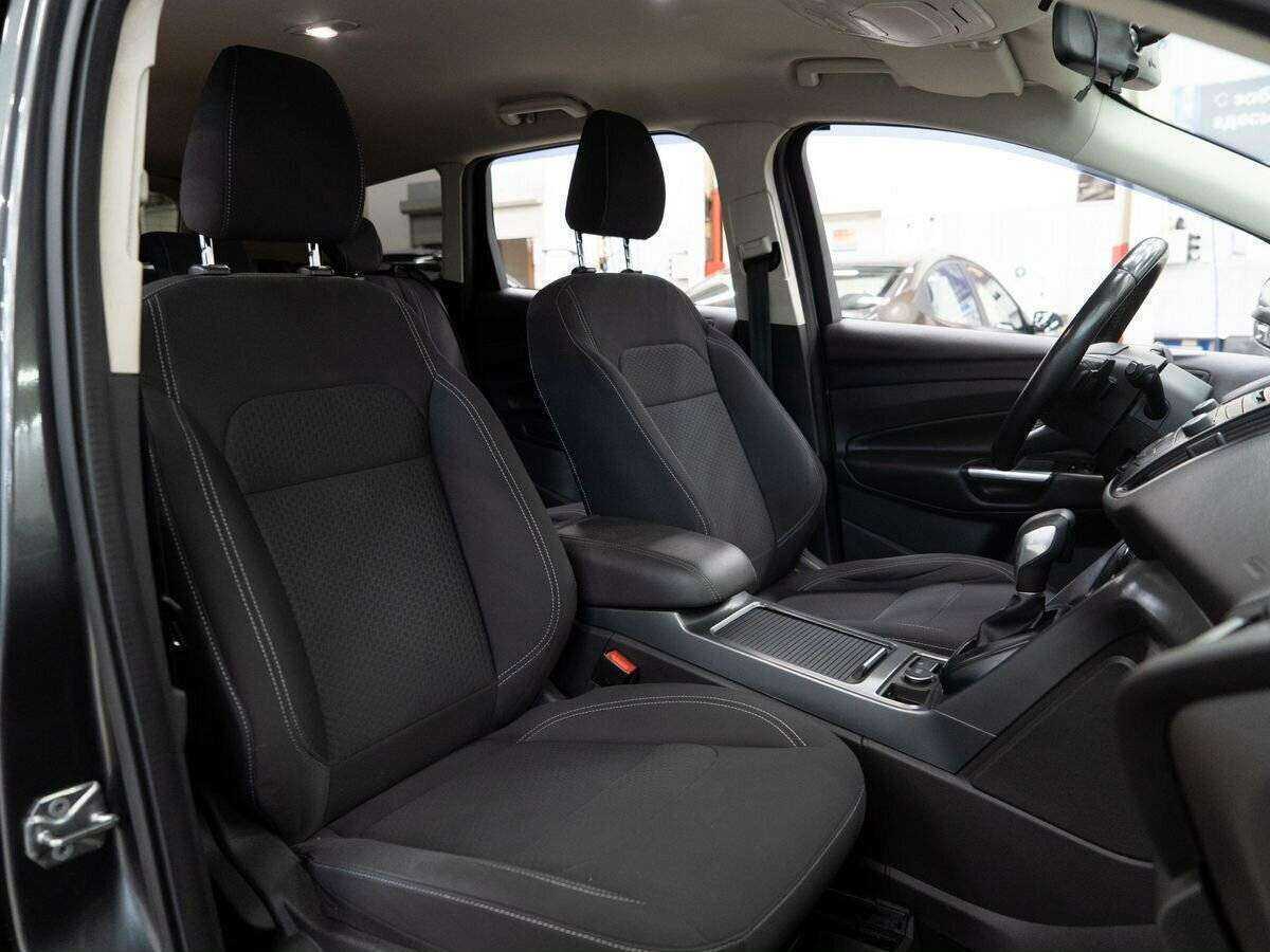Ford Kuga 2017 года с пробегом. Фото: #8