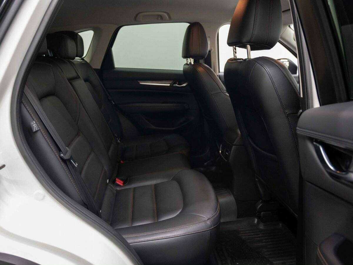 Б/У Мазда Ц-Икс-5 2018 года. Фото: #9