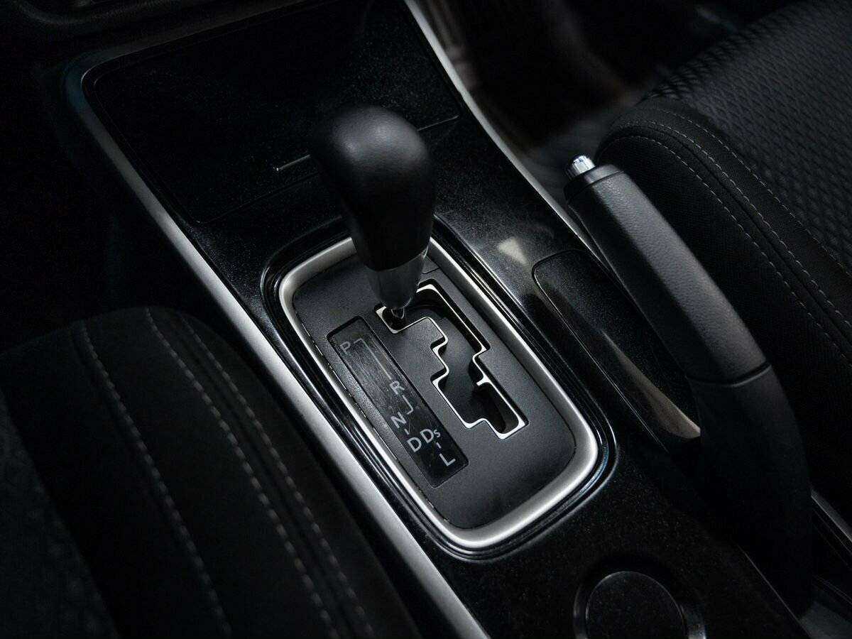 Б/У Митсубиши Оутлэндер 2018 года. Фото: #10