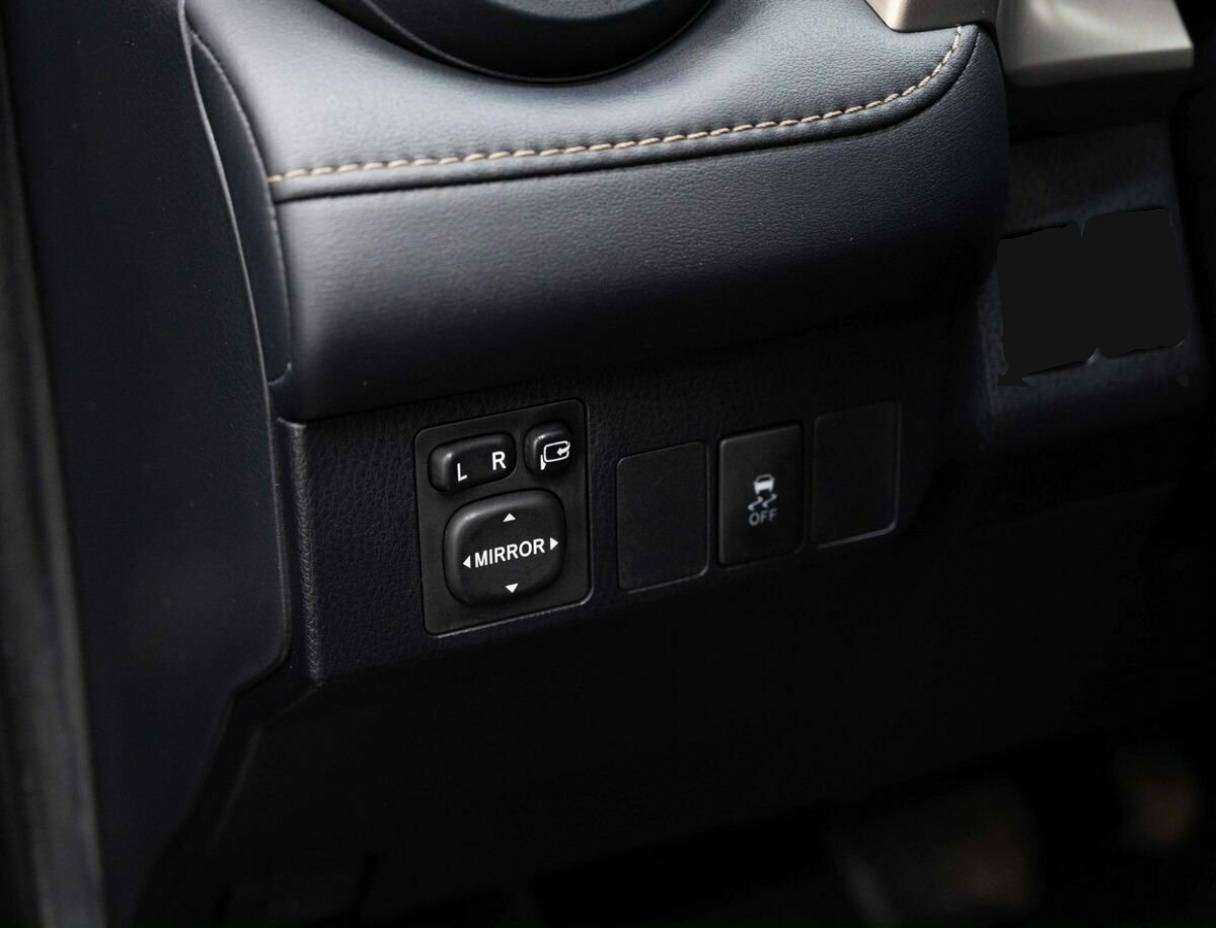 Б/У Тойота Рав4 2014 года. Фото: #20