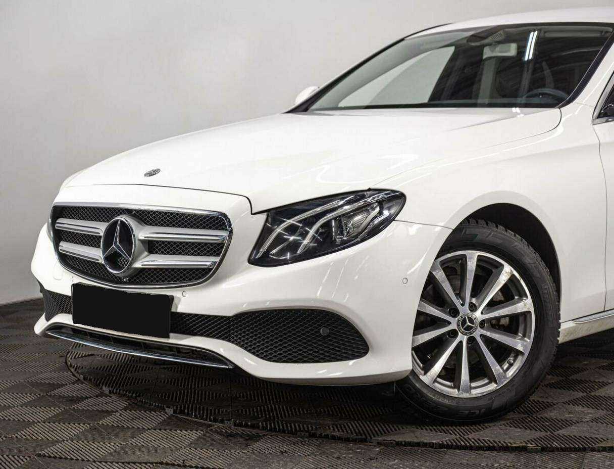 Mercedes-Benz E-Класс 2017 года с пробегом. Фото: #3