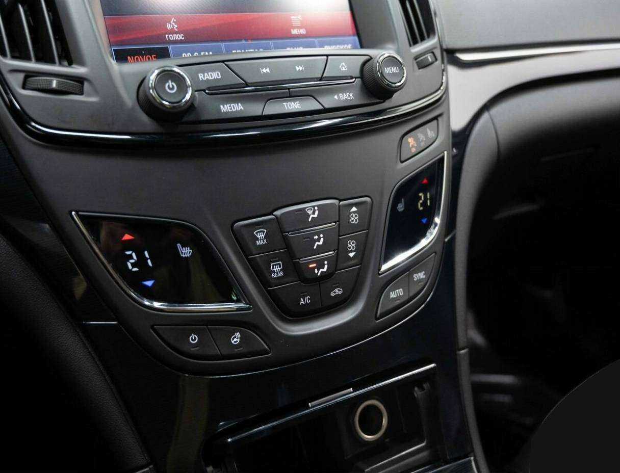 Б/У Опель Инсигния 2013 года. Фото: #23