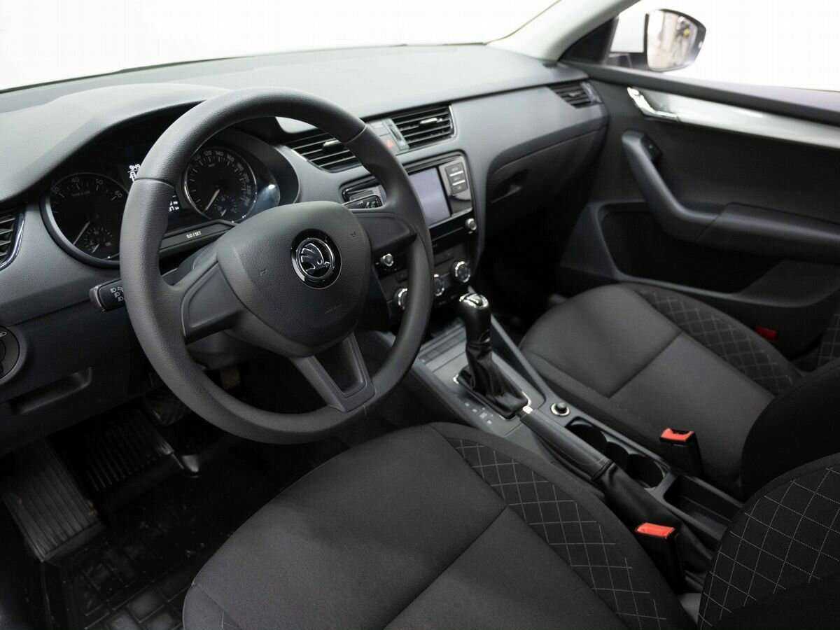 Б/У Шкода Октавия 2017 года. Фото: #6