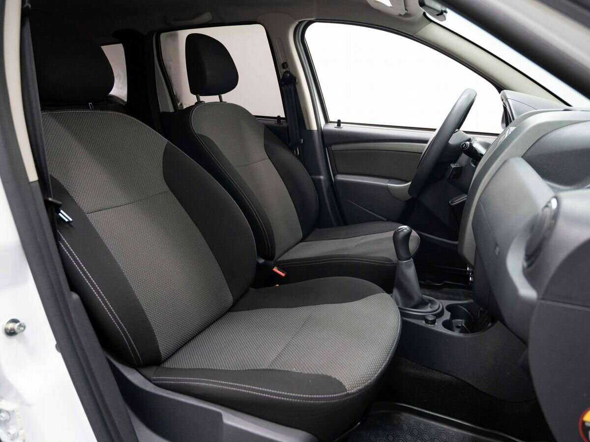 Б/У Рено Дастер 2017 года. Фото: #11