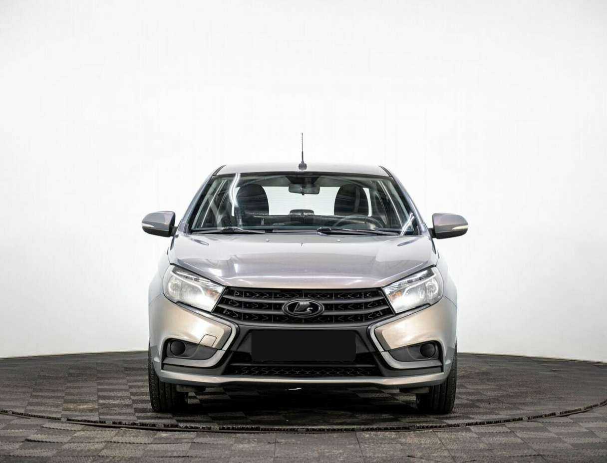 Lada (ВАЗ) Vesta 2015 года с пробегом. Фото: #1