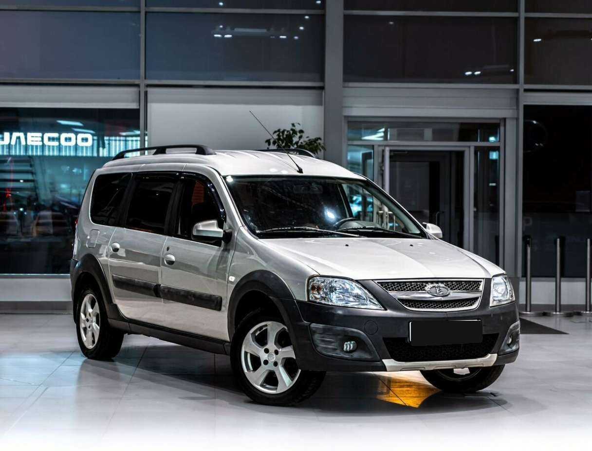 Lada (ВАЗ) Largus 2018 года с пробегом. Фото: #1