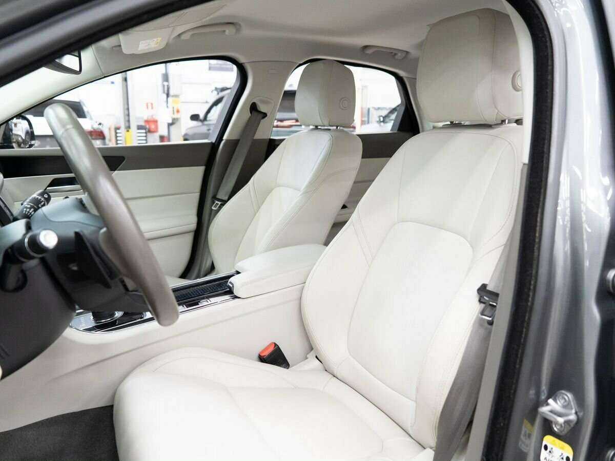 Jaguar XF 2017 года с пробегом. Фото: #5