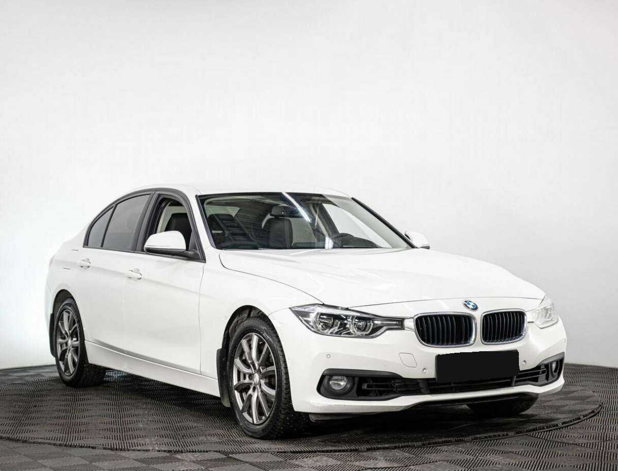 BMW 3 серии 2016 года с пробегом. Фото: #2