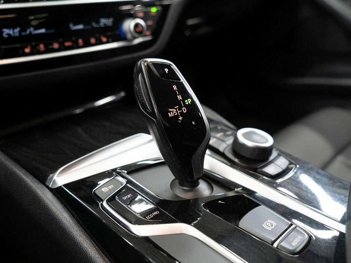 BMW 5 серии 2019 года с пробегом. Фото: #12