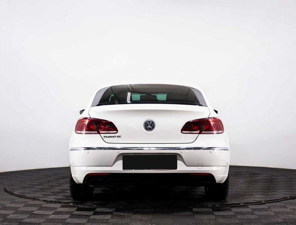 Б/У Фольксваген Пассат ЦЦ 2014 года. Фото: #4