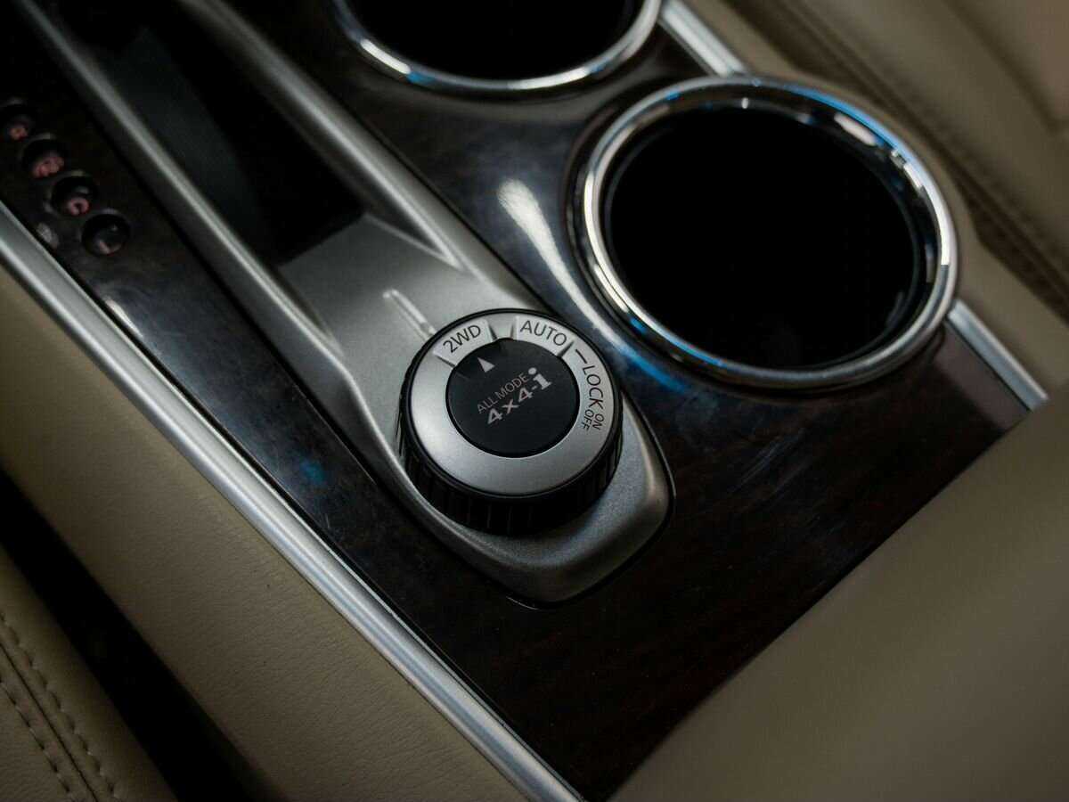 Б/У Ниссан Патфайндер 2014 года. Фото: #24