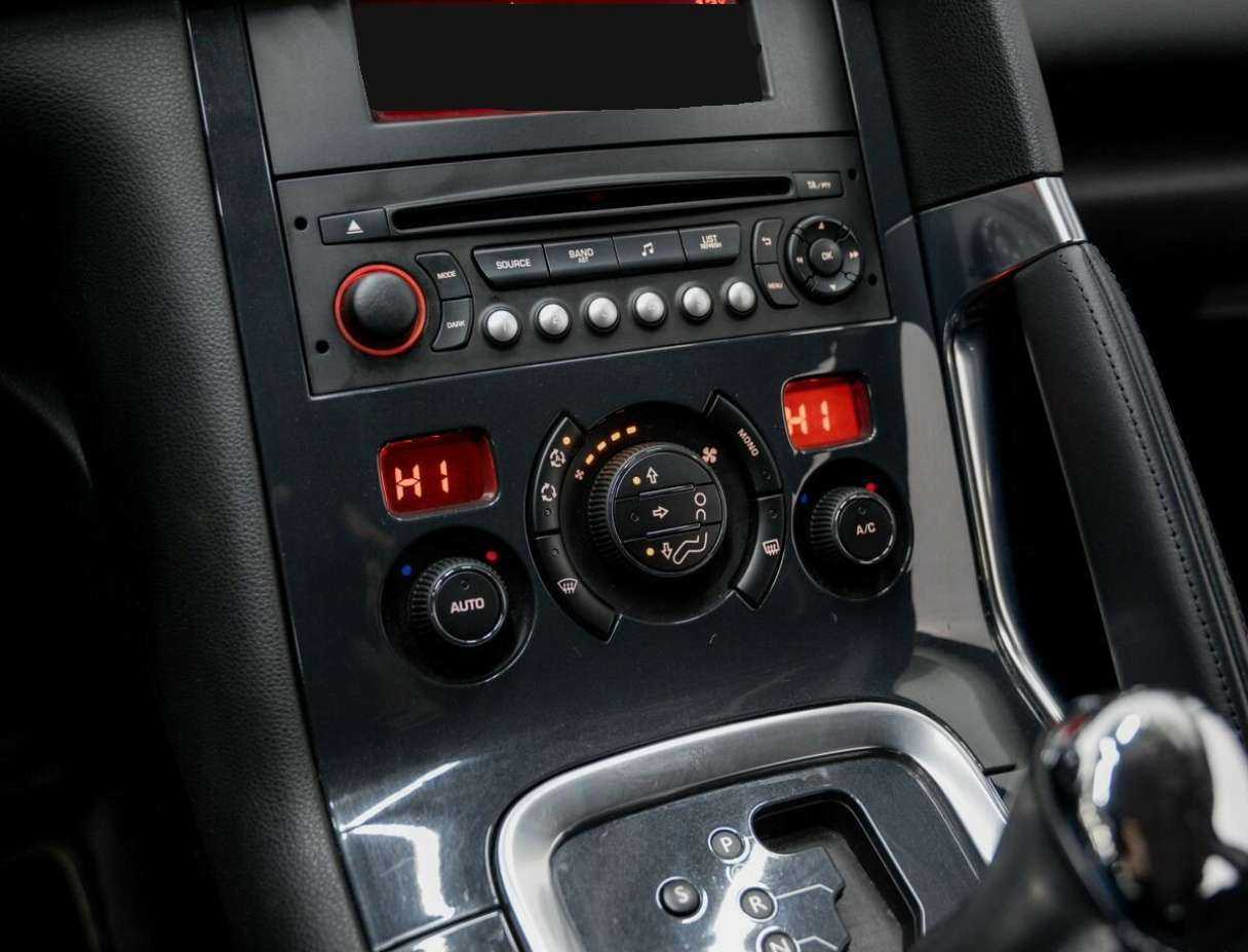 Б/У Пежо 3008 2014 года. Фото: #18