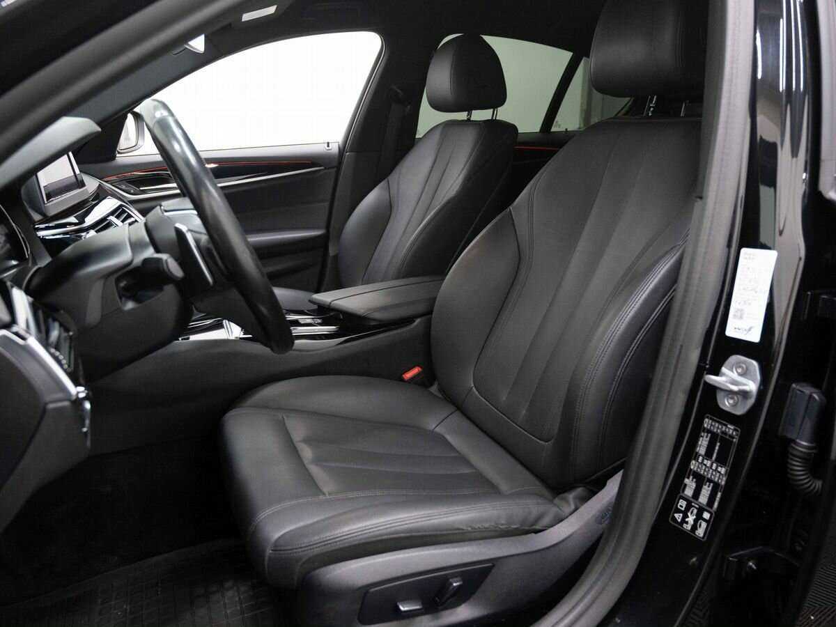 BMW 5 серии 2019 года с пробегом. Фото: #7