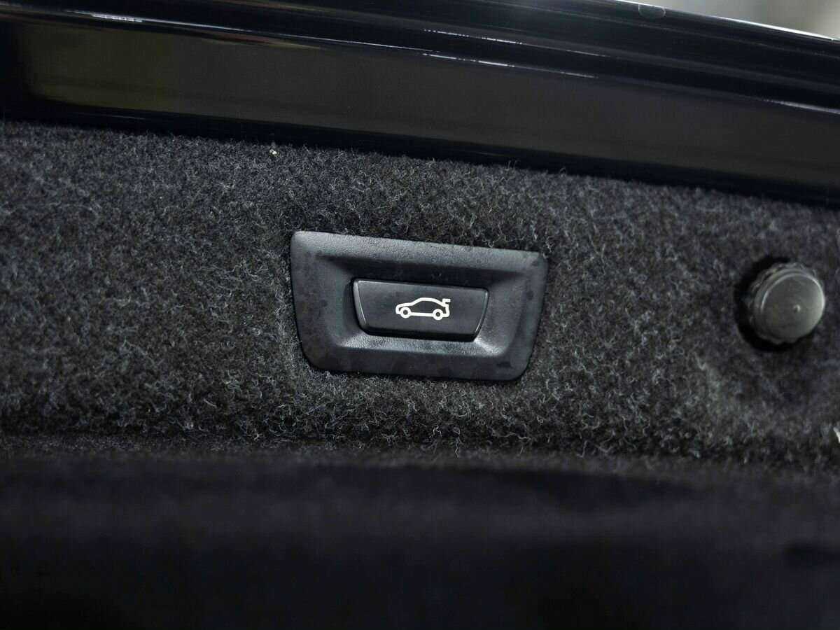 BMW 5 серии 2019 года с пробегом. Фото: #27