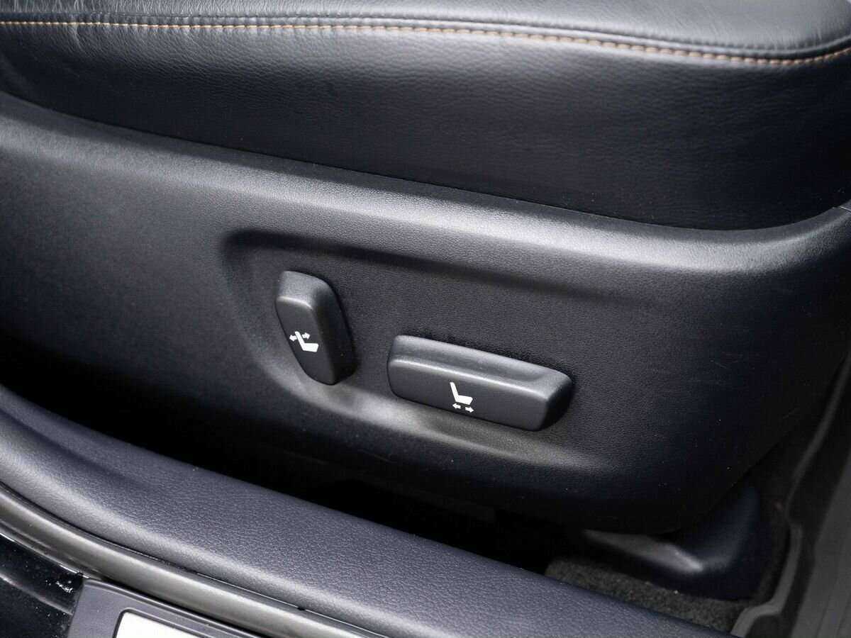 Б/У Тойота Камри 2018 года. Фото: #15