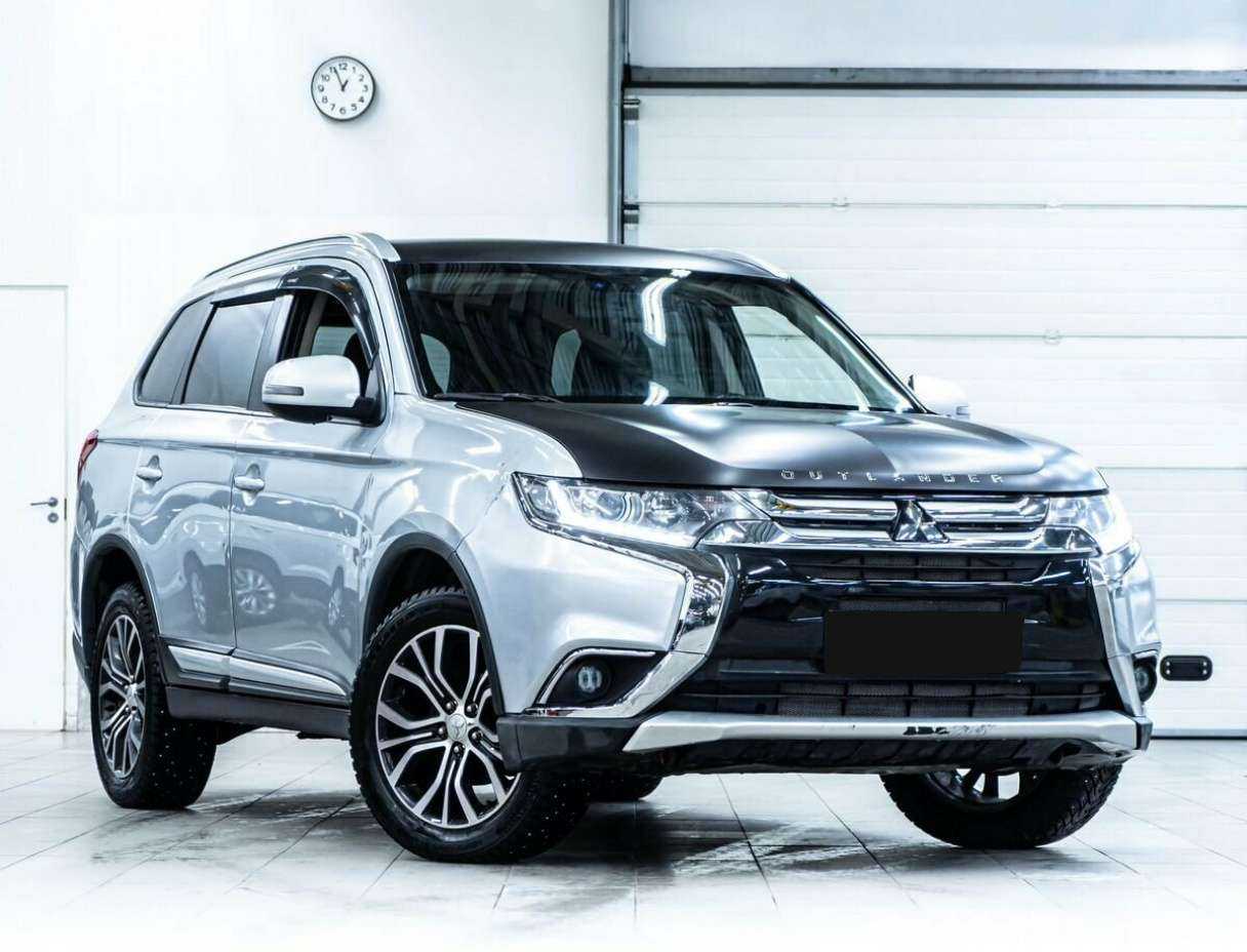 Mitsubishi Outlander 2017 года с пробегом. Фото: #1