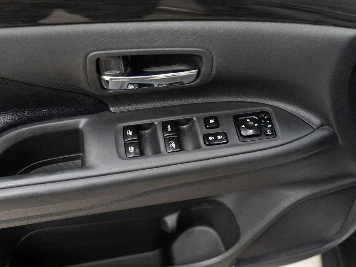 Mitsubishi Outlander 2017 года с пробегом. Фото: #13
