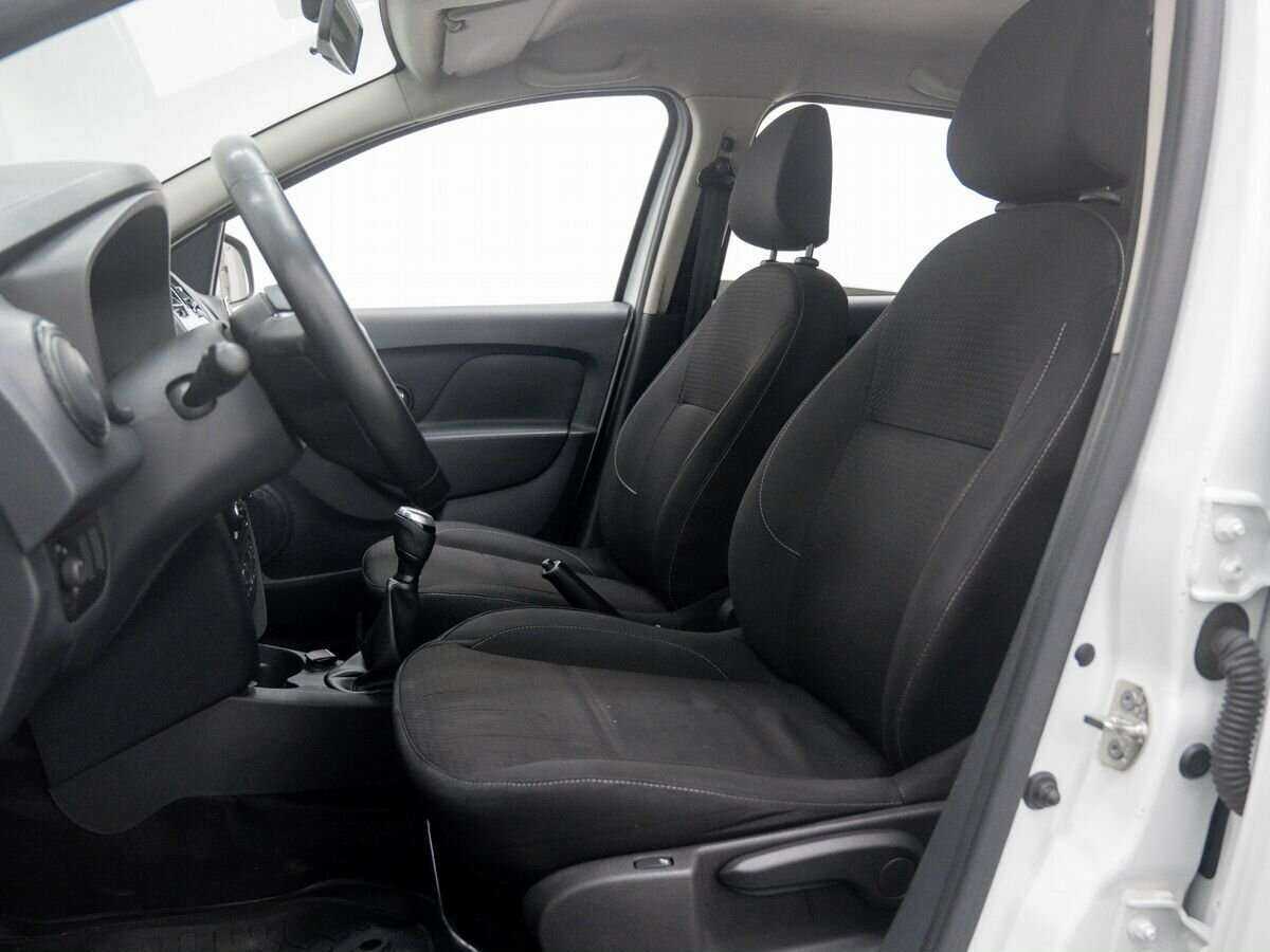 Б/У Рено Логан 2020 года. Фото: #11