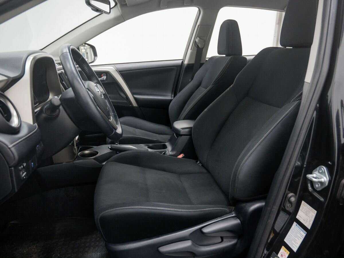 Б/У Тойота Рав4 2014 года. Фото: #14