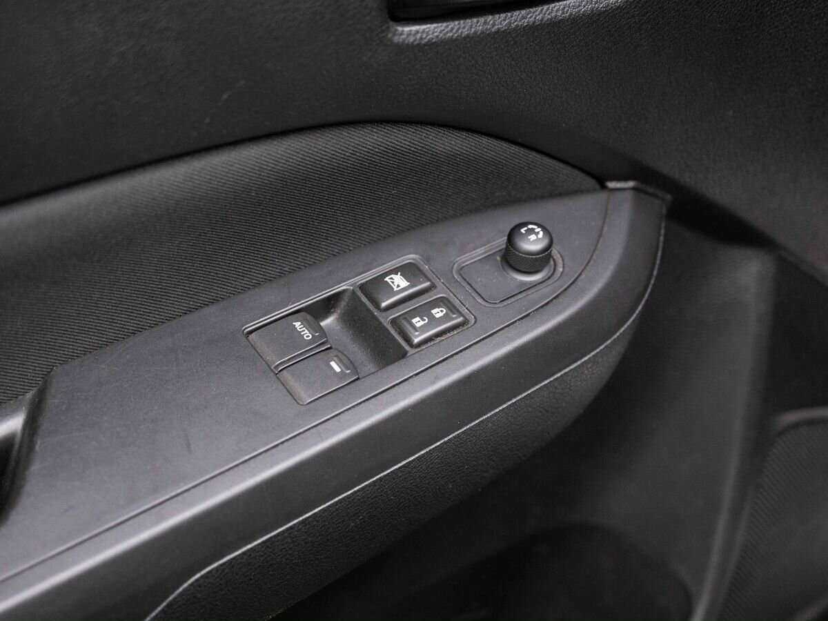 Б/У Сузуки Витара 2015 года. Фото: #14