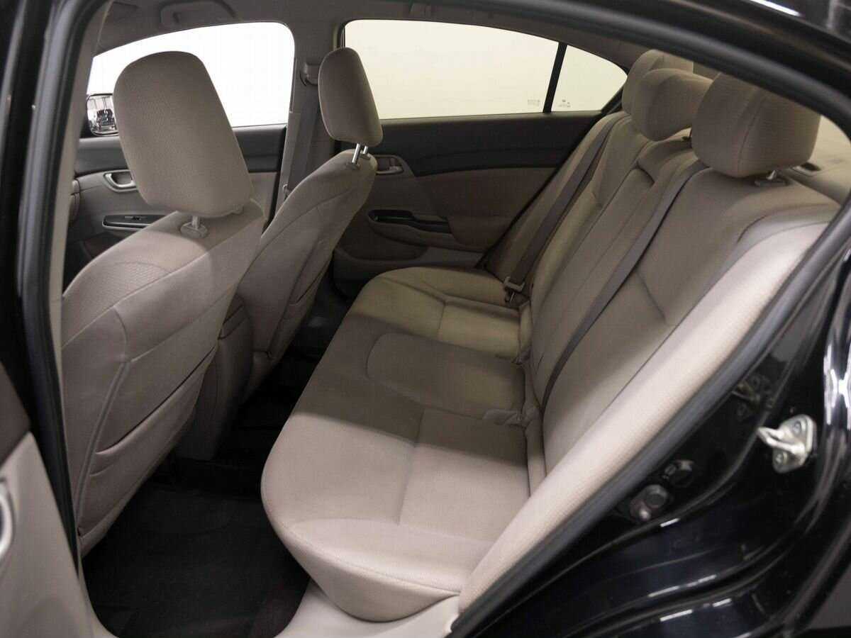 Б/У Хонда Цивик 2012 года. Фото: #8