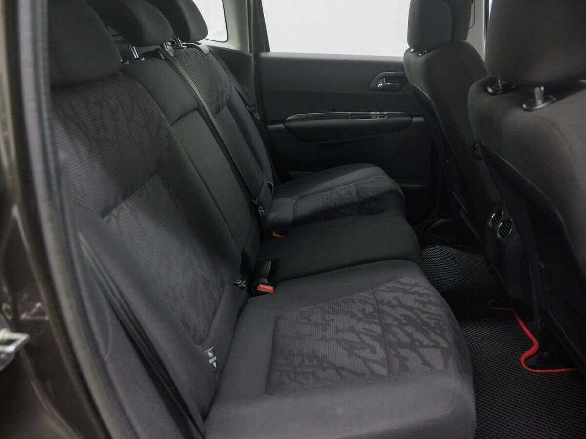 Б/У Пежо 3008 2012 года. Фото: #8