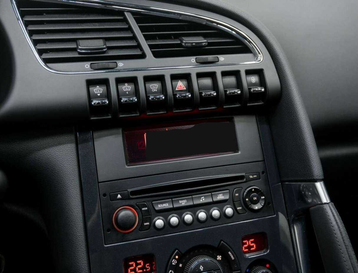 Б/У Пежо 3008 2012 года. Фото: #19