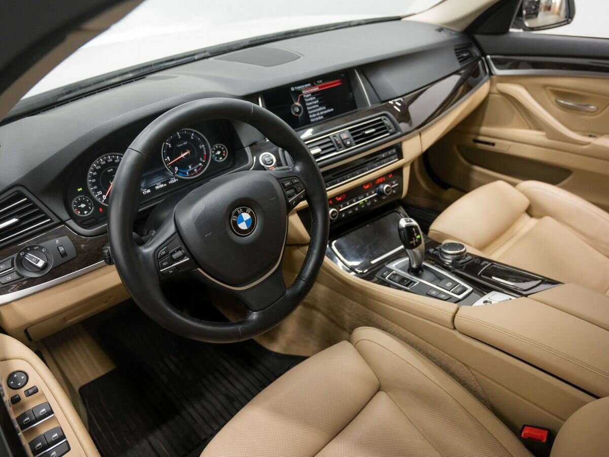 BMW 5 серии 2015 года с пробегом. Фото: #11