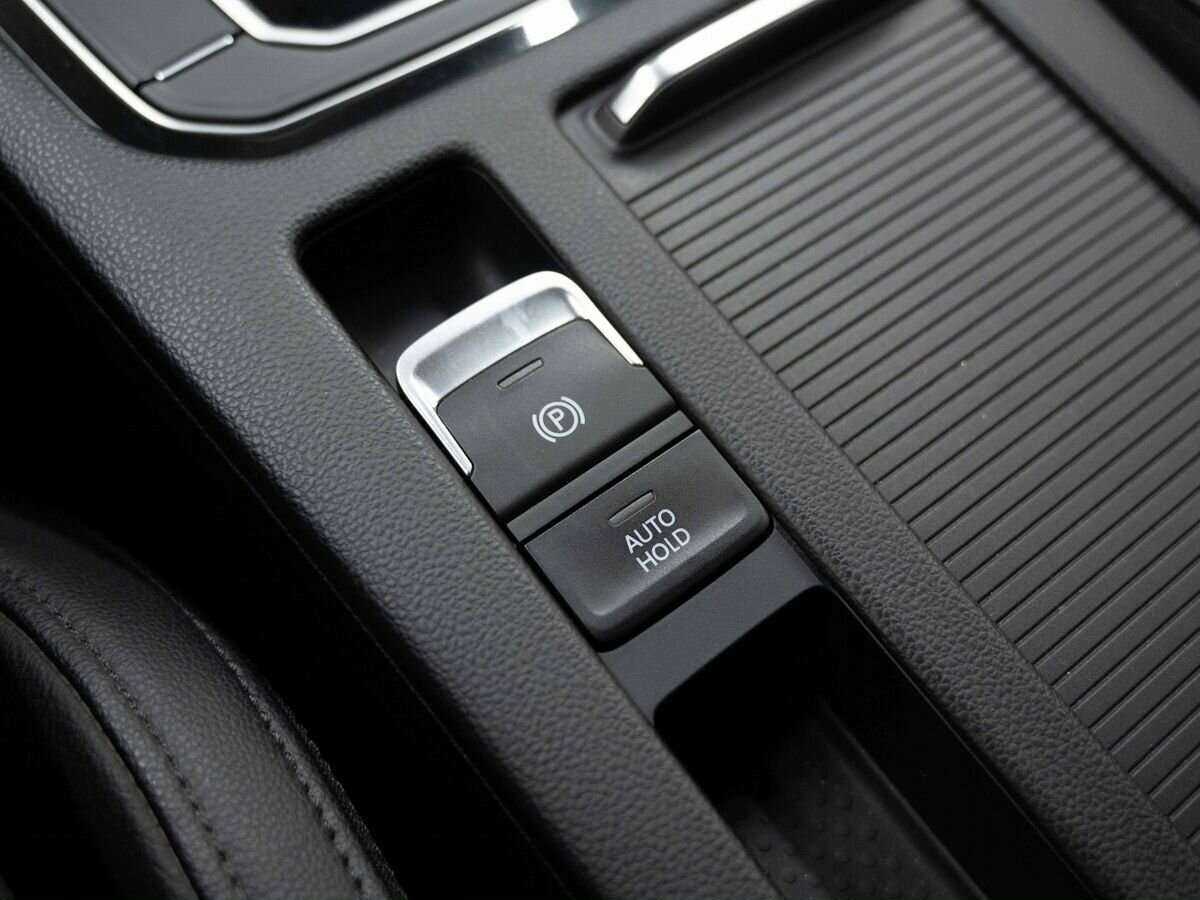 Б/У Фольксваген Пассат 2019 года. Фото: #21