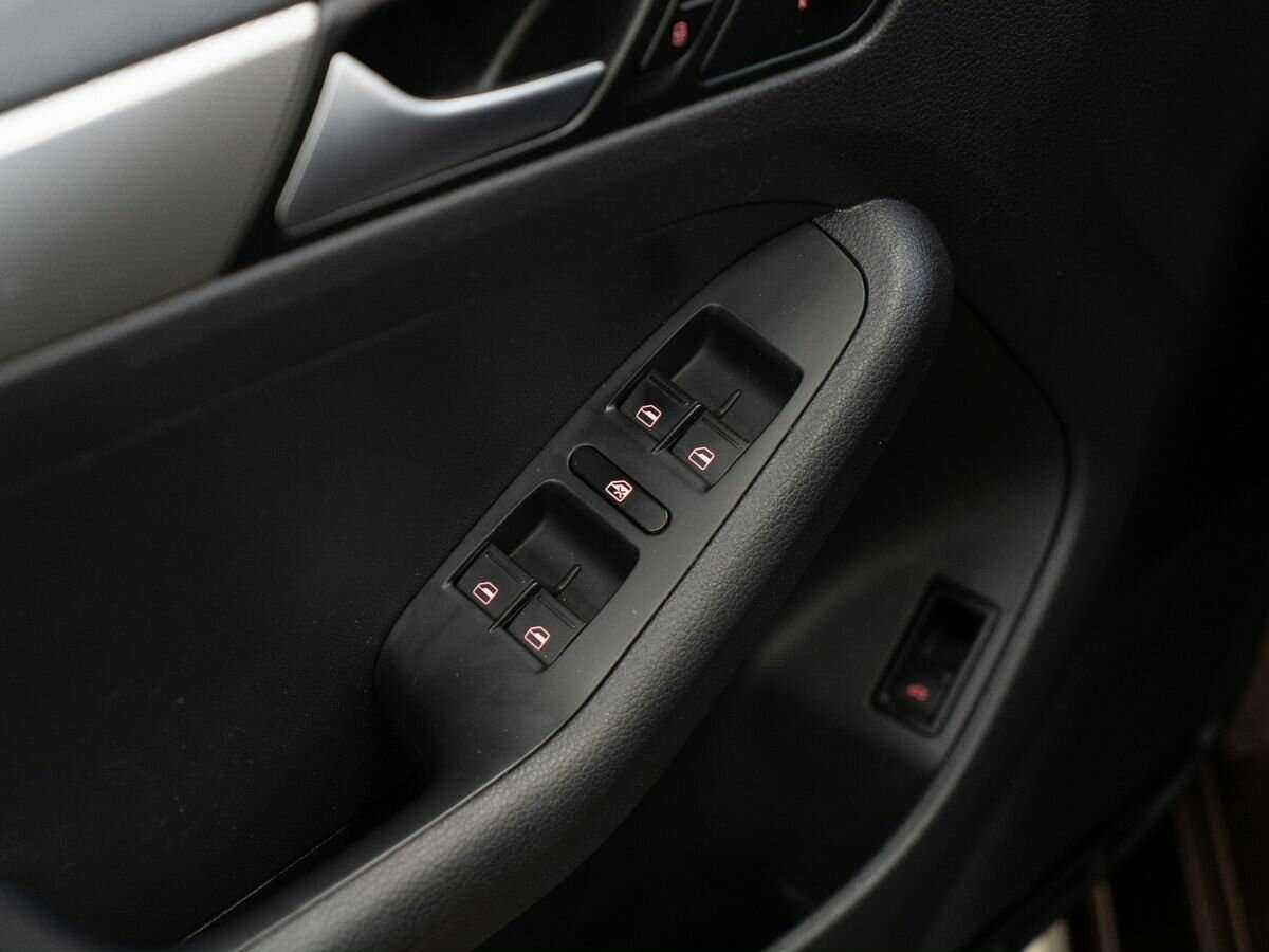 Volkswagen Jetta 2016 года с пробегом. Фото: #14