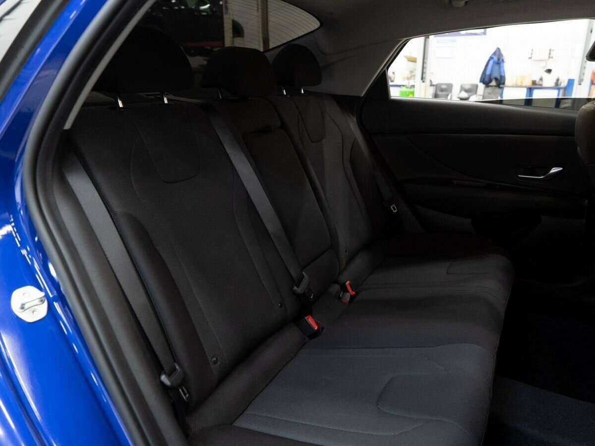 Hyundai Elantra 2021 года с пробегом. Фото: #8