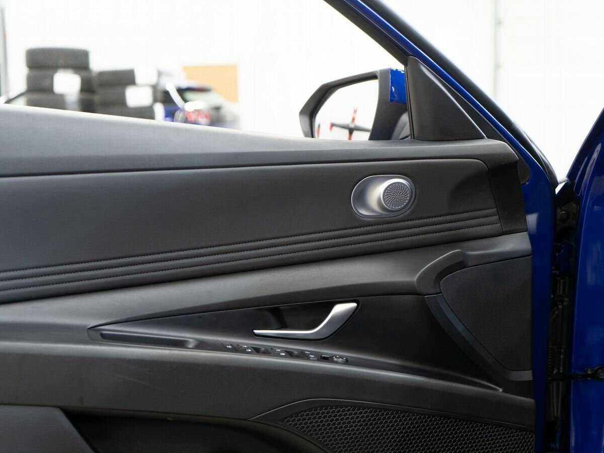 Hyundai Elantra 2021 года с пробегом. Фото: #12