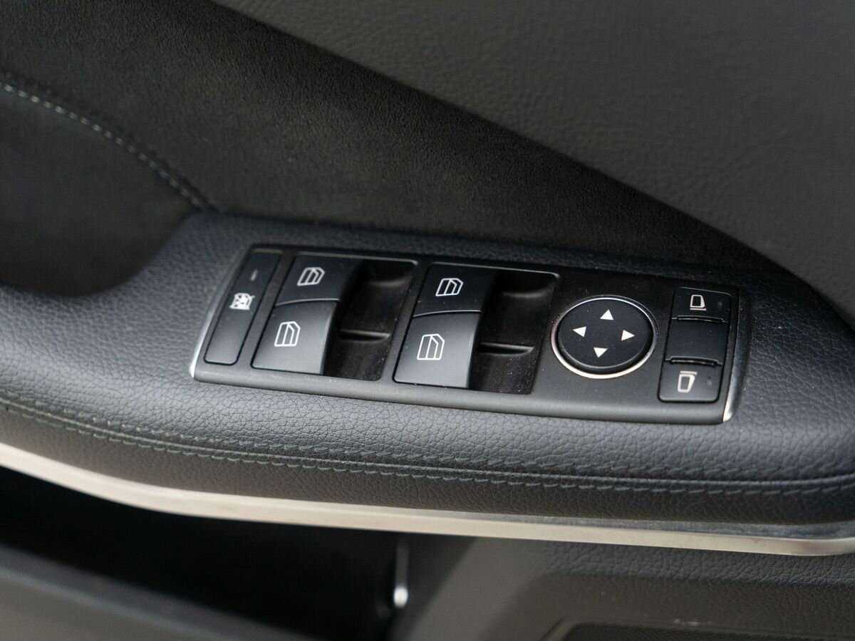 Mercedes-Benz E-Класс 2013 года с пробегом. Фото: #13