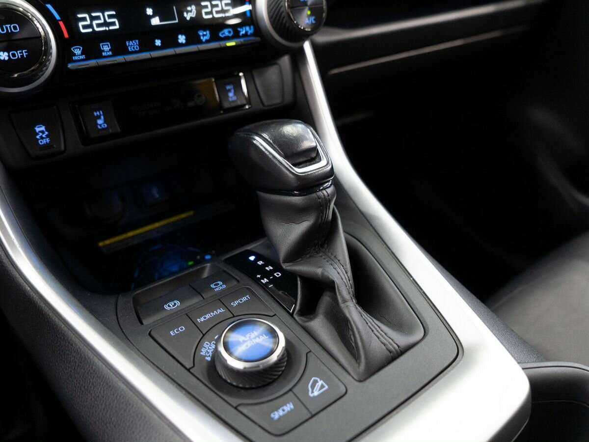 Toyota RAV4 2020 года с пробегом. Фото: #11