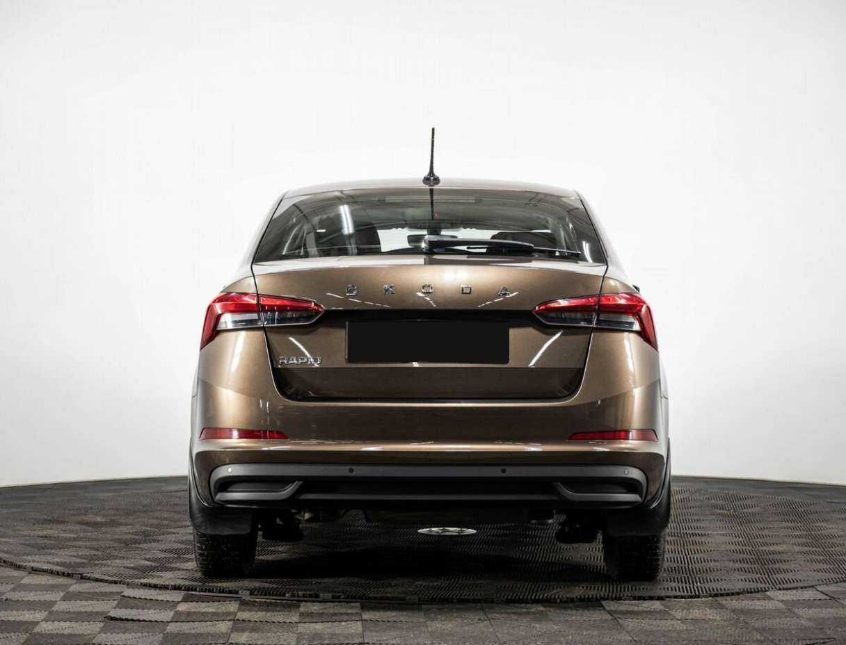 Б/У Шкода Рапид 2021 года. Фото: #4