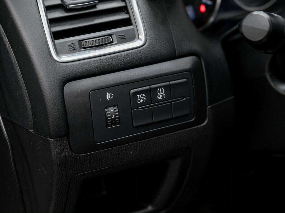 Б/У Мазда Ц-Икс-5 2016 года. Фото: #15