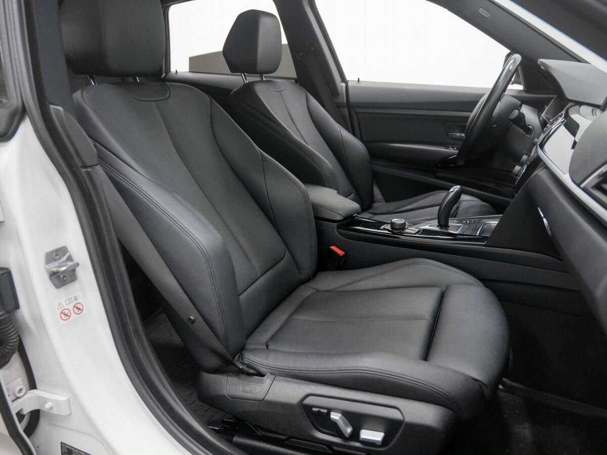 BMW 3 серии 2017 года с пробегом. Фото: #11