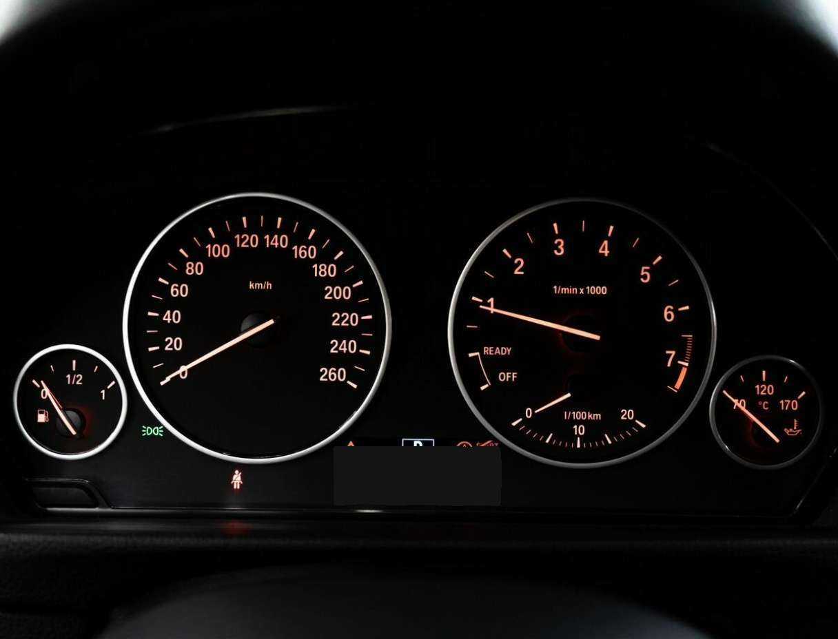 BMW 3 серии 2015 года с пробегом. Фото: #11