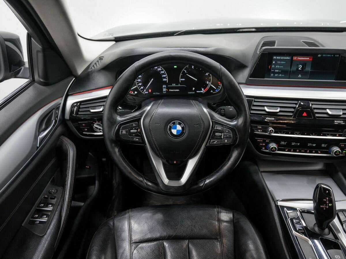 BMW 5 серии 2018 года с пробегом. Фото: #12