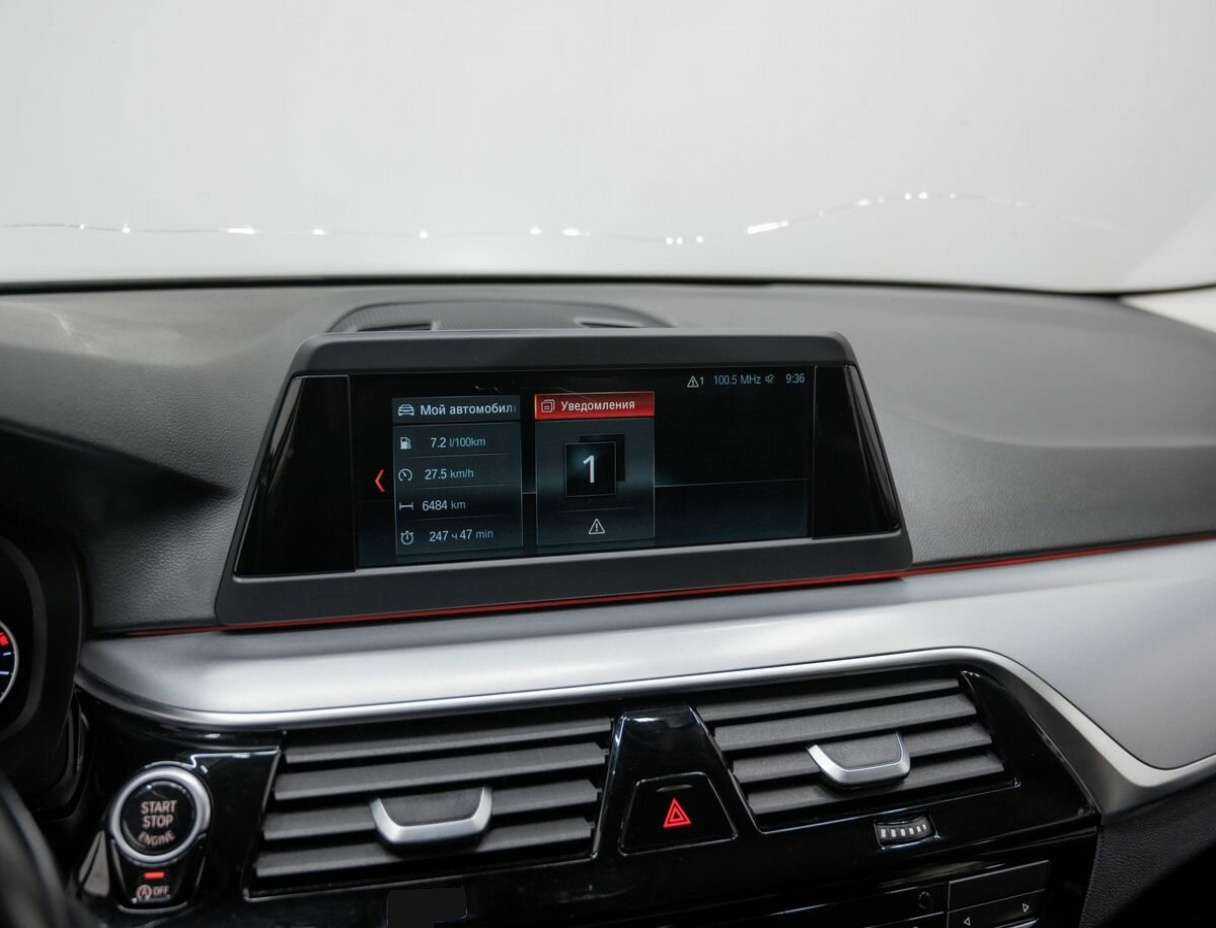 BMW 5 серии 2018 года с пробегом. Фото: #24