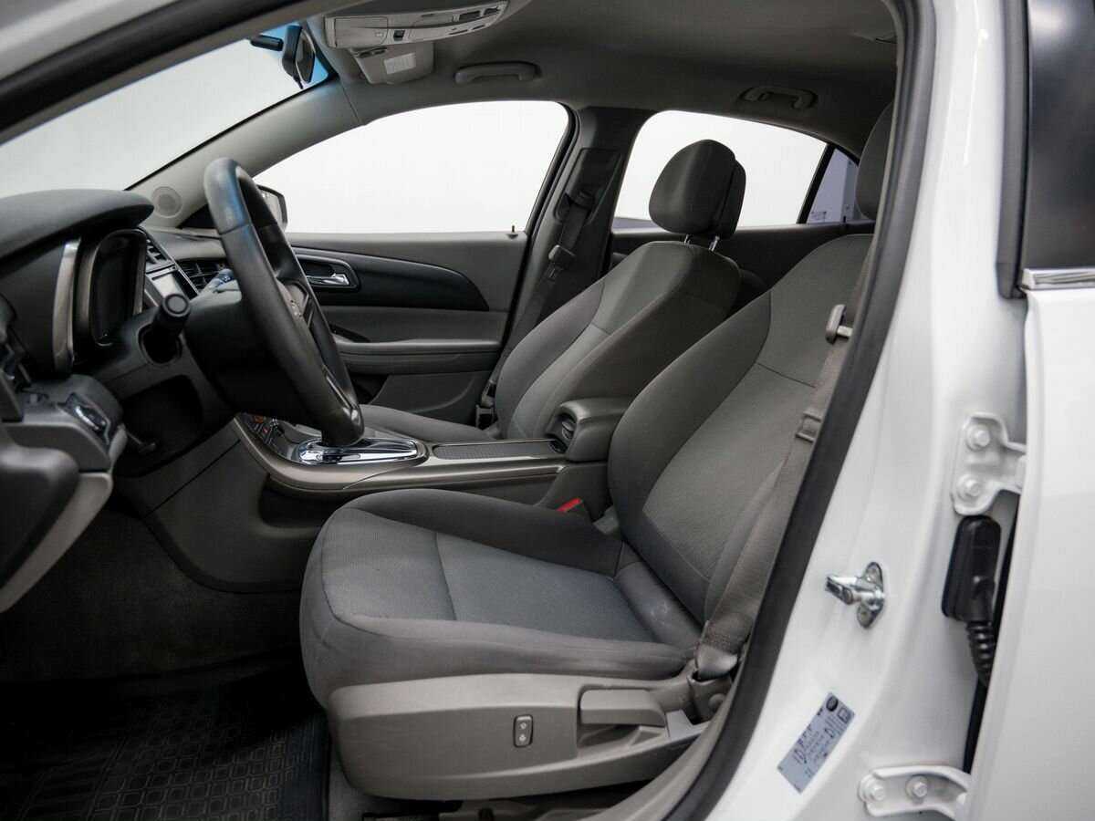 Б/У Шевроле Малибу 2012 года. Фото: #13