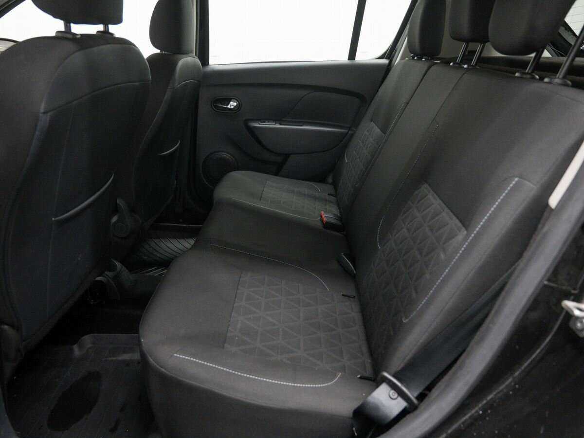 Б/У Рено Сандеро 2015 года. Фото: #12