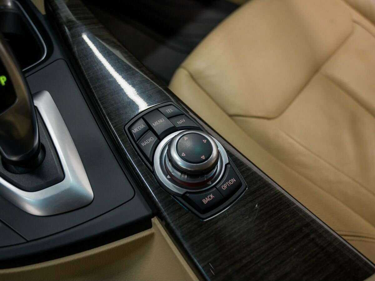 BMW 3 серии 2012 года с пробегом. Фото: #14