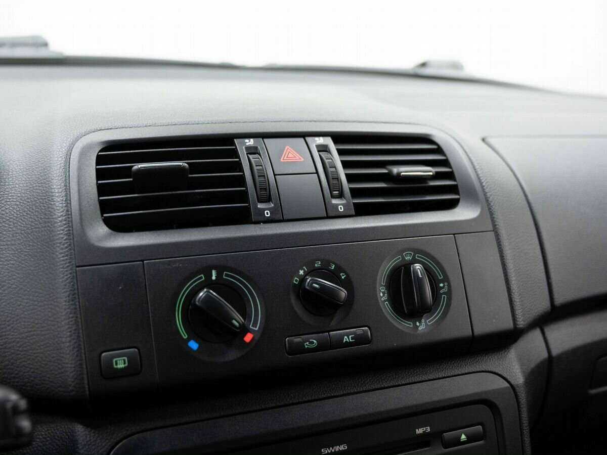 Б/У Шкода Фабия 2012 года. Фото: #16