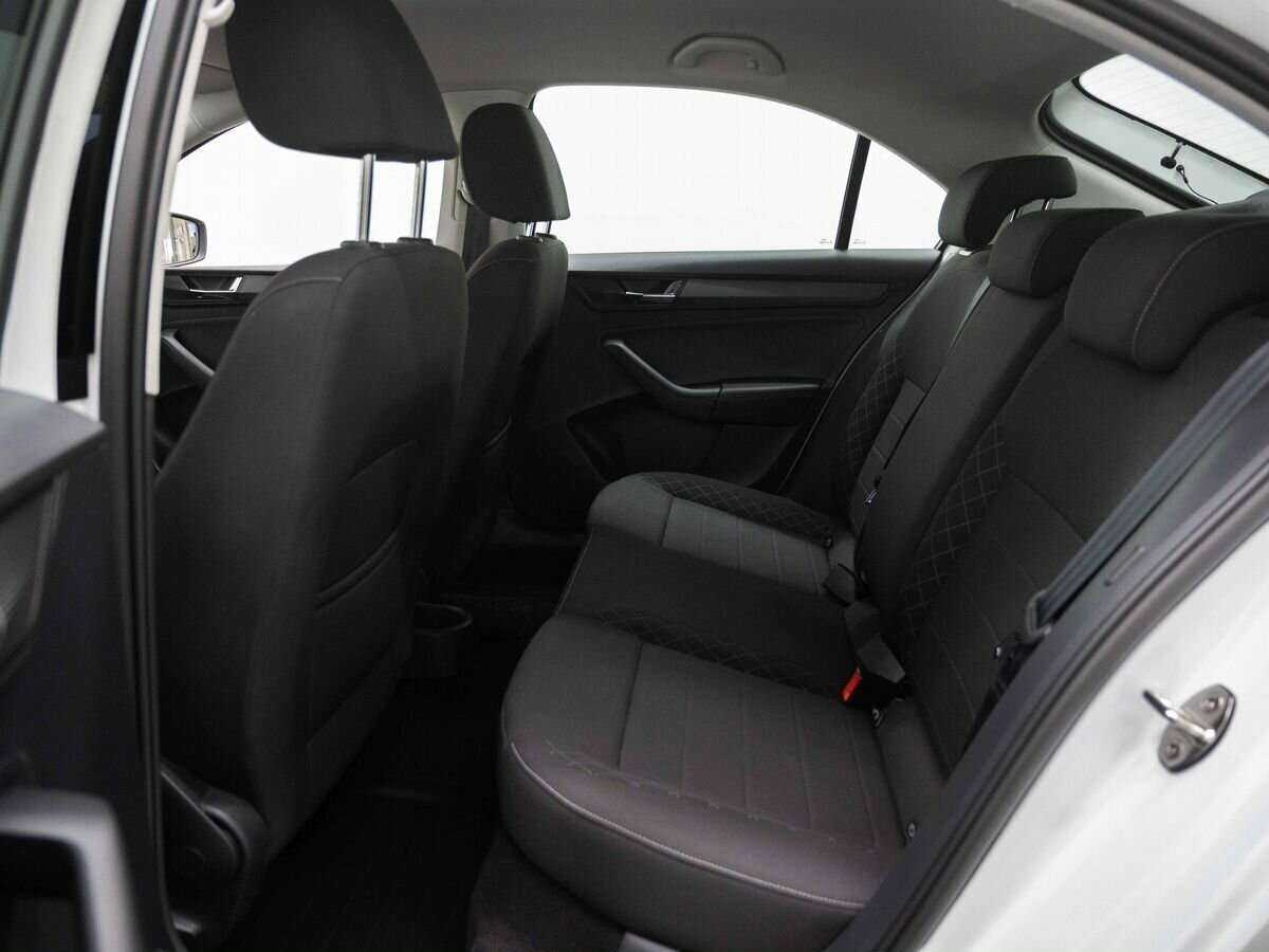 Б/У Шкода Рапид 2022 года. Фото: #11