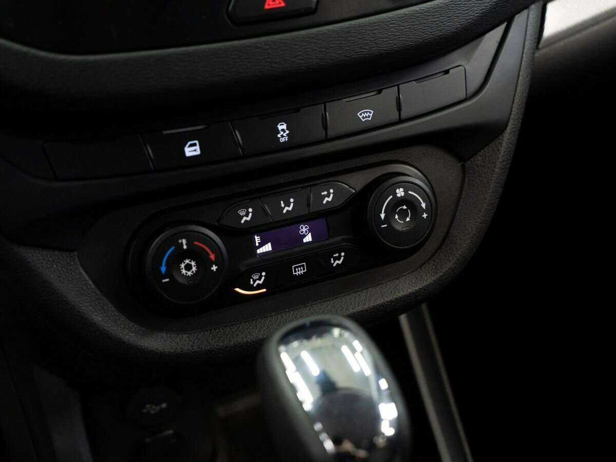 Lada (ВАЗ) Vesta 2020 года с пробегом. Фото: #10