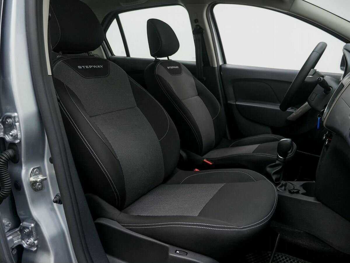 Б/У Рено Логан 2022 года. Фото: #7